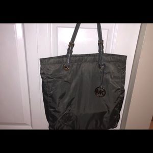 MIchael Kors Jet Set Medium Tote Bag